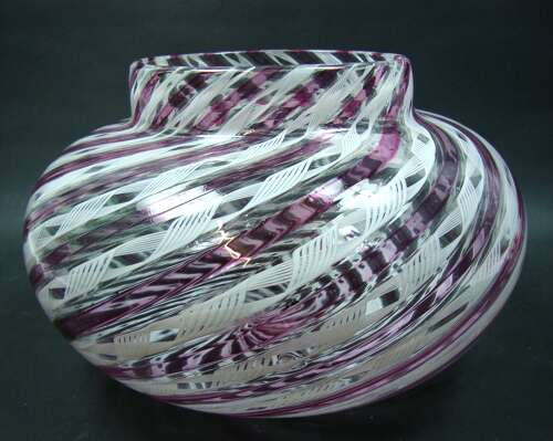 A zanfirico glass bowl, probably Archemede Seguso, Murano c.1950