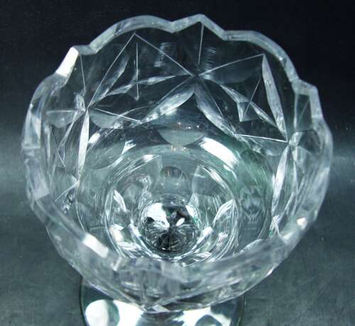 Antique crystal glass diamond facet seet meat glass c.1750