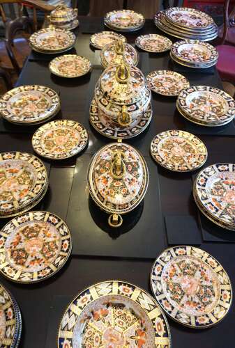 An extensive Davenport Imari Japan pattern 144 piece dinner set dated 1868