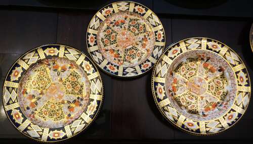 An extensive Davenport Imari Japan pattern 144 piece dinner set dated 1868